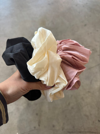 JUMBO SCRUNCHIES