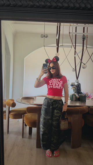 HOT GIRLS LOVE D☆SNEY
