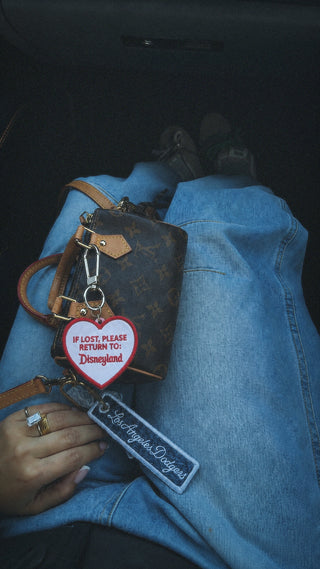 IF LOST PLEASE RETURN TO: DISNEYLAND KEYCHAIN  *PREORDER*