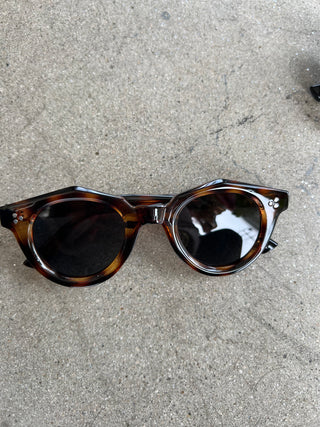 GEO SUNNIES