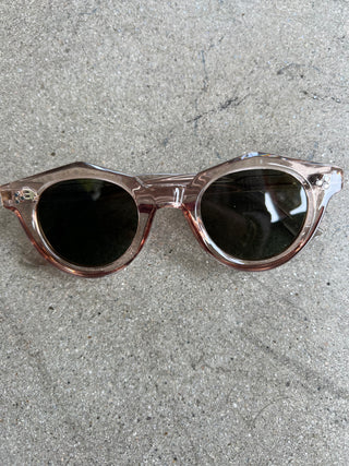 GEO SUNNIES